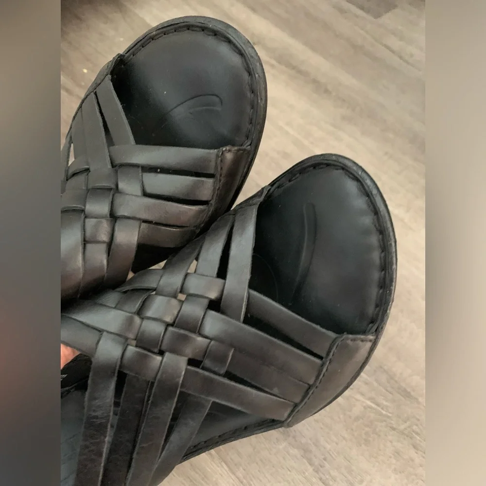 BORN Womens Crevalle Sandals size 10 - Picture 2 of 12